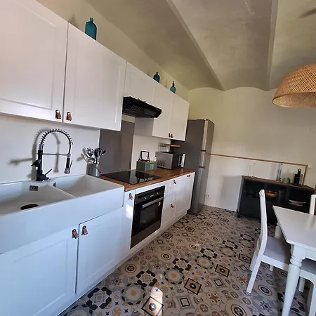 Maison En Pierre Avec Piscine Сasa de vacaciones Ribes