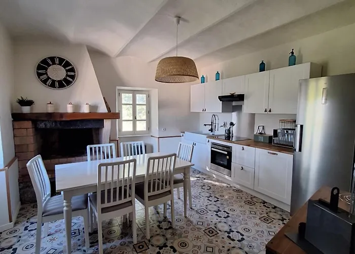 Maison En Pierre Avec Piscine Vakantiehuis *